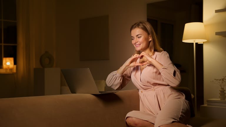 Cómo mantener viva la chispa en relaciones a distancia